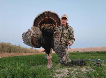 Coyote Hunting with SilverGrand Outfitters